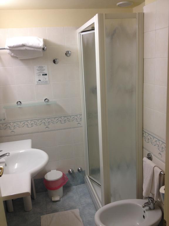 Hotel Cristallo Fano Pokój zdjęcie